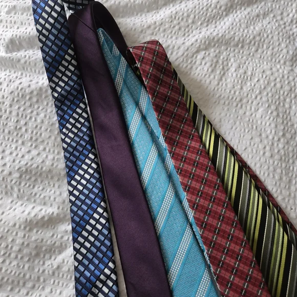 Bundle Five Assorted Ties - Picture 3 of 10